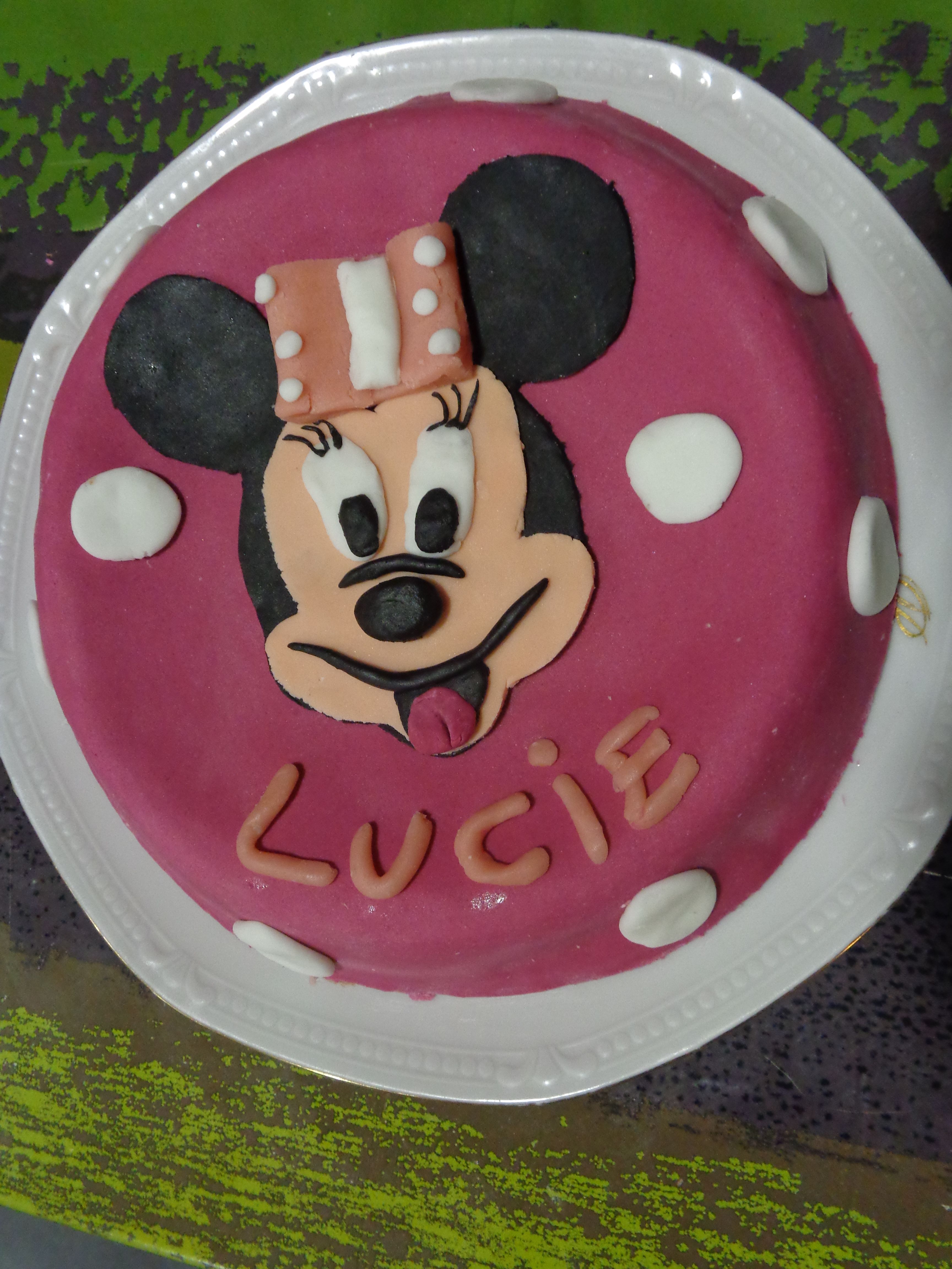 GATEAUX ANNIVERSAIRE LUCIE